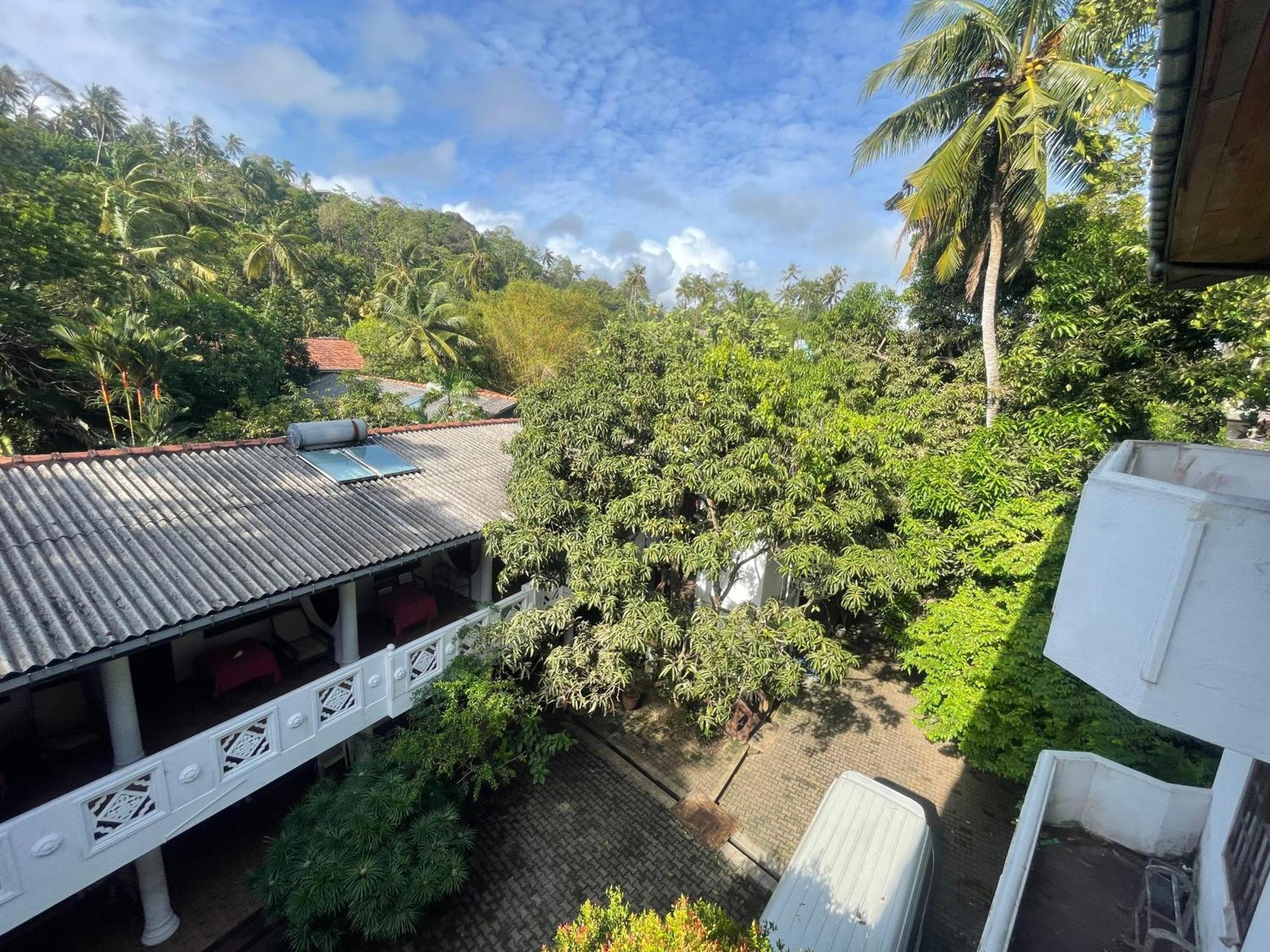 Serendipity Beach Unawatuna Exteriör bild